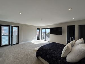 Photo 25- click for photo gallery